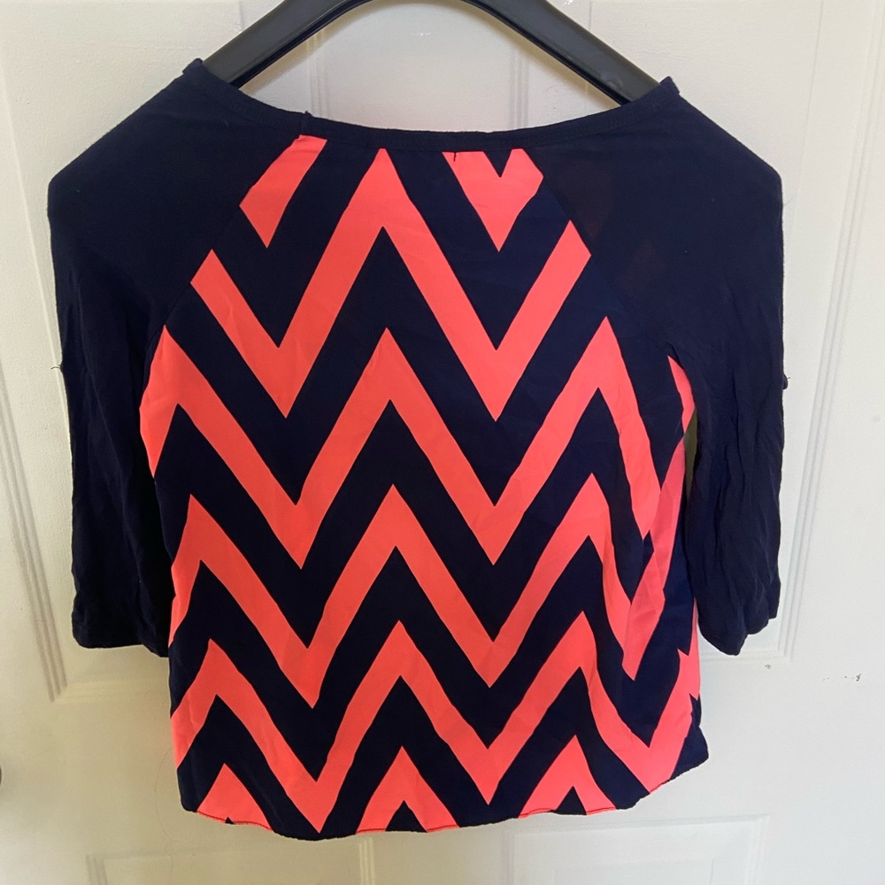 flowy blouse - Picture 2 of 2